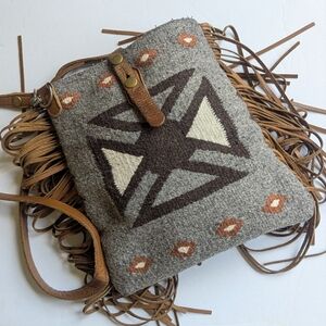 Mcfadin Stacy & Laurie $398 Texas Suede Fringed Aztec Messenger Shoulder Bag